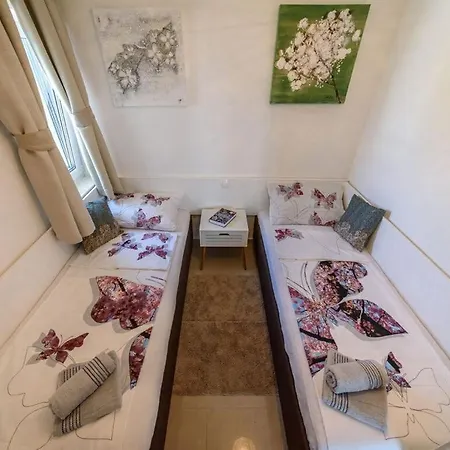 2 In Vesna * Zadar