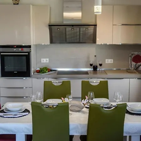 Apartment 2 In Vesna *
