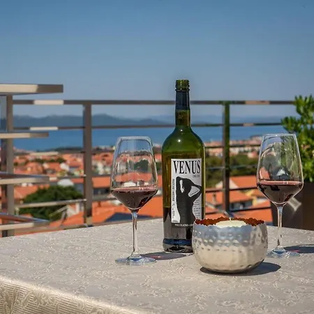 2 In Vesna Apartment